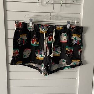 Old Navy Snow Globe Shorts Size L